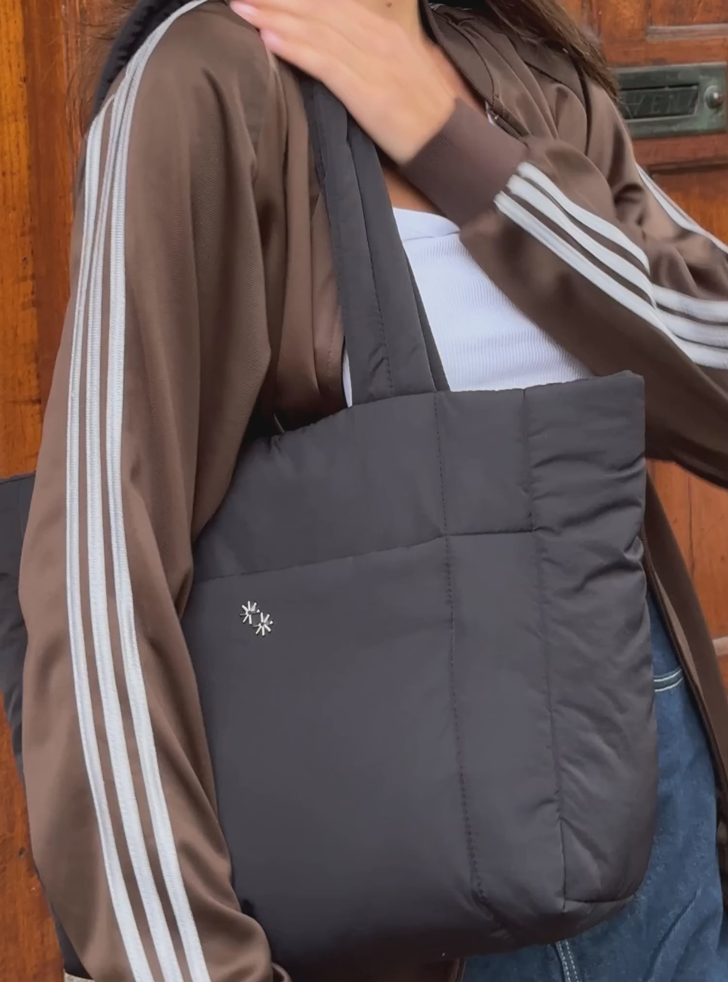 Puffer Shopper (Gloss Raven)